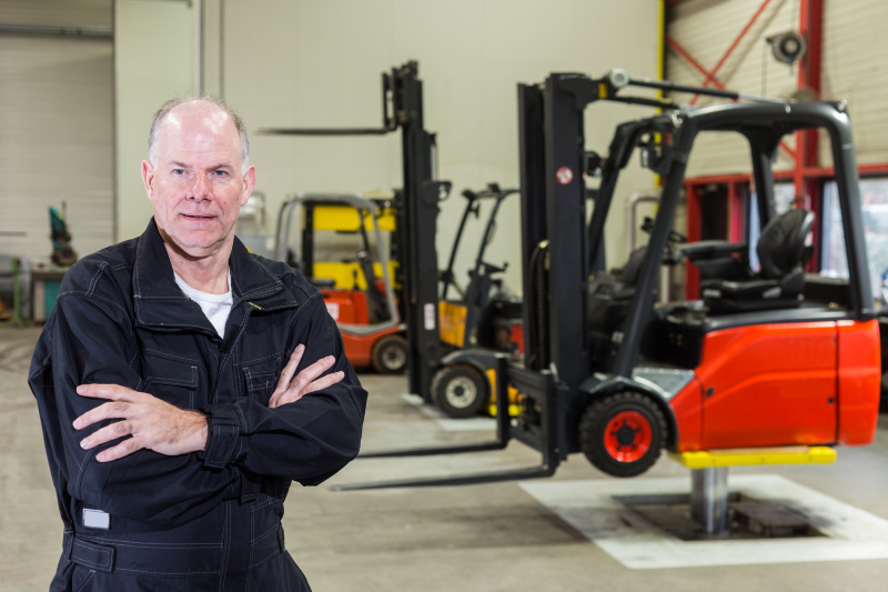 Why Renting Equipment Like Forklifts & Floor Scrubbers Is a Great Idea