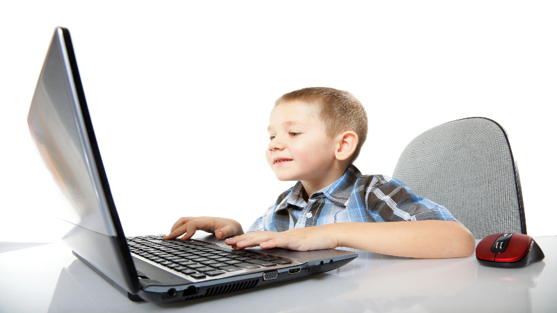 Glendale, Arizona Families Explore Non-Traditional Online Academic Programs